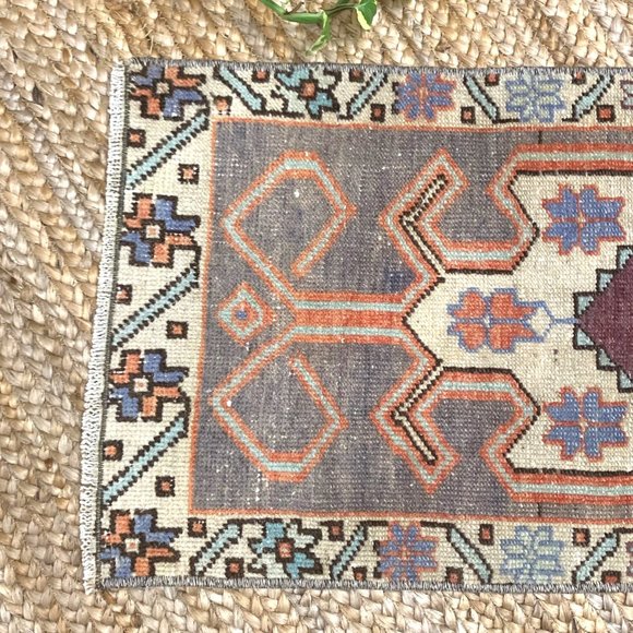 Vintage Small Boho Handmade Turkish Wool 2x3 Rug - Picture 2 of 4